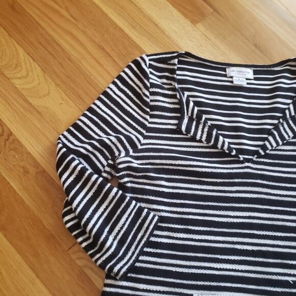 Liz Claiborne Weekend Striped Tunic Top Women’s M Black White 3/4 Sleeve V-Neck - Picture 3 of 8